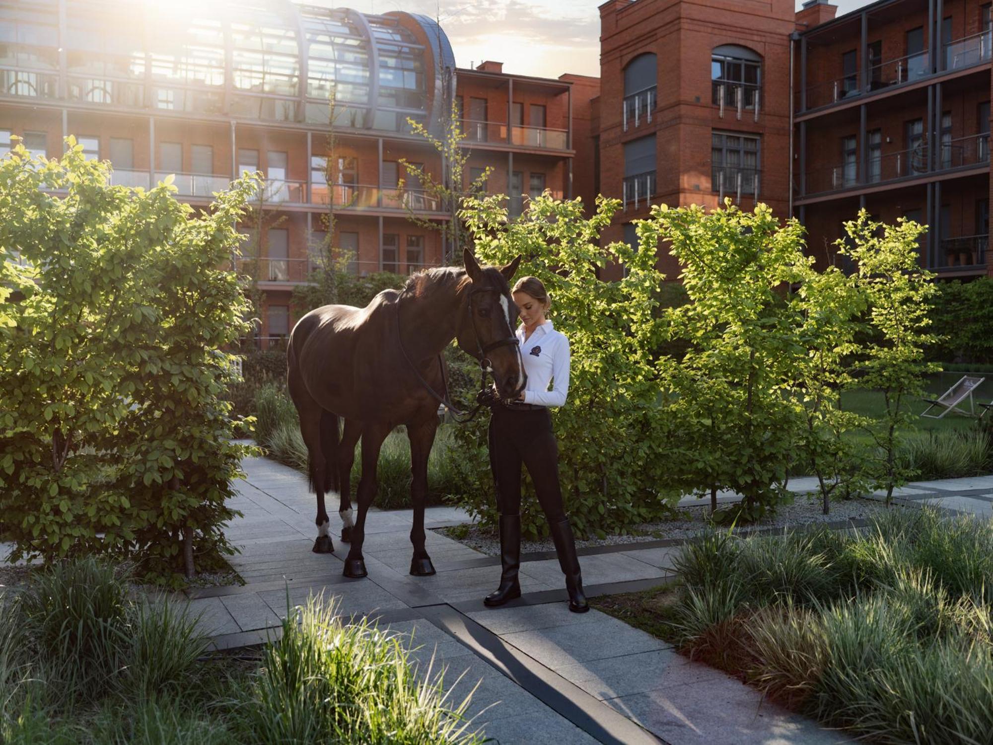 City Park Hotel & Residence Poznań Kültér fotó The proposed equestrian facilities